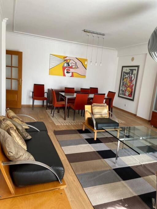 Atlantic Lodge, 1ª Linha De Praia! Кошта-да-Капарика Экстерьер фото