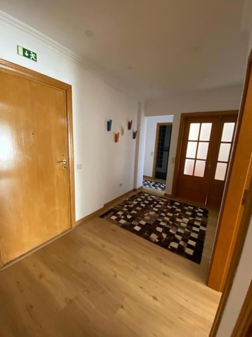 Atlantic Lodge, 1ª Linha De Praia! Кошта-да-Капарика Экстерьер фото