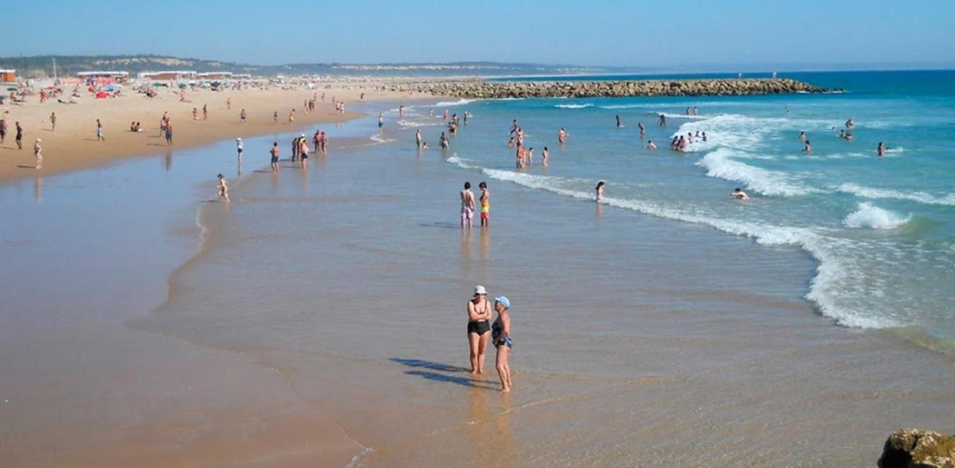 Atlantic Lodge, 1ª Linha De Praia! Кошта-да-Капарика Экстерьер фото